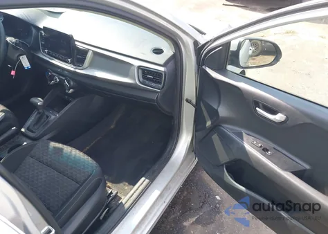 2021 Kia Rio Lx z USA, uszkodzony, nr VIN 3KPA24AD0ME383099